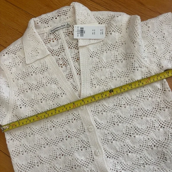 Abercrombie & Fitch Short Sleeve Crochet Style Polo - Picture 7 of 9
